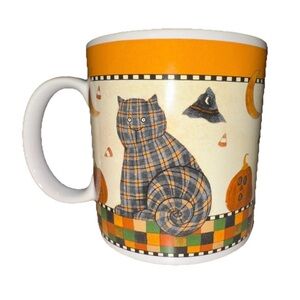 Sakura Debbie Mumm Halloween Plaid Cat, Pumpkin And Witch’s Hat Coffee Mug